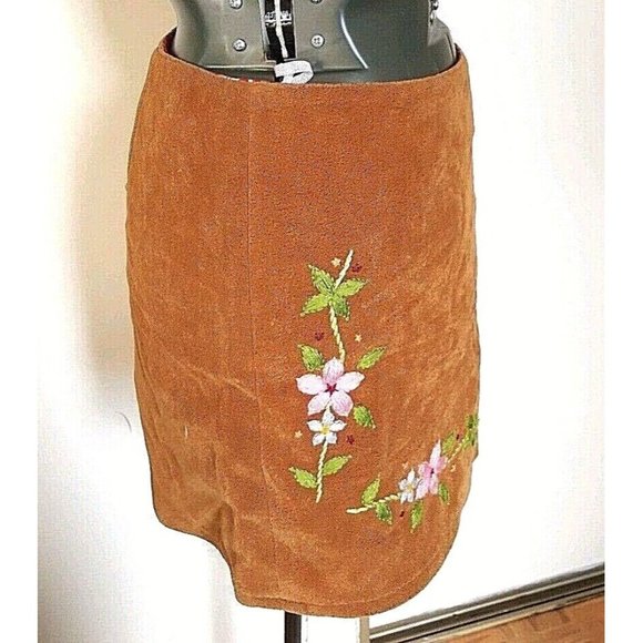 3/$28 Y2K Vintage Jungle  mini faux suede floral print embroidered skirt S - Picture 3 of 7